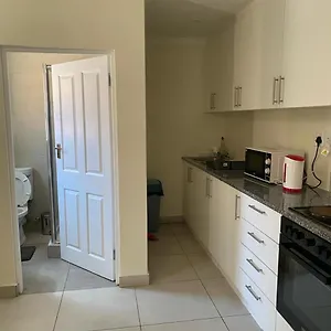 https://west-riding-guesthouse.hotels-capetown.com